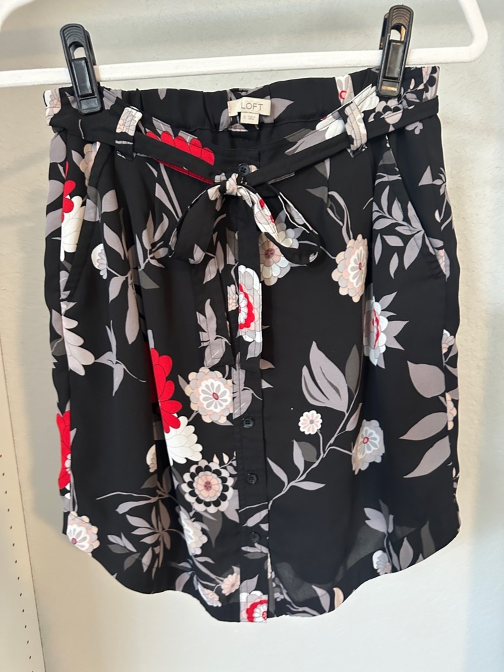 LOFT Black Floral Button-Front Skirt with Red and Pink Accents